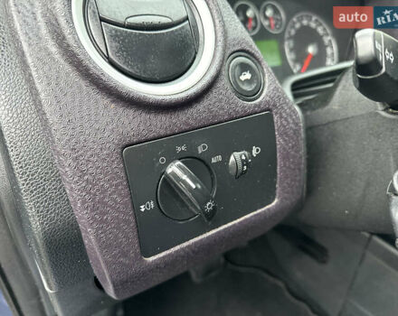 Форд Фьюжен 2006 у Чернігові на Automoto.ua Синій Форд Фьюжен, об'ємом двигуна 1.6 л та пробігом 18 тис. км за 6500 $, фото 18 на Automoto.ua