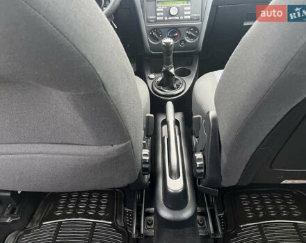 Синий Форд Фьюжн, объемом двигателя 1.6 л и пробегом 184 тыс. км за 4599 $, фото 32 на Automoto.ua