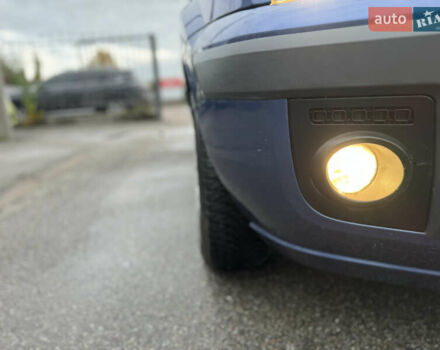 Форд Фьюжен 2006 у Чернігові на Automoto.ua Синій Форд Фьюжен, об'ємом двигуна 1.6 л та пробігом 18 тис. км за 6500 $, фото 25 на Automoto.ua