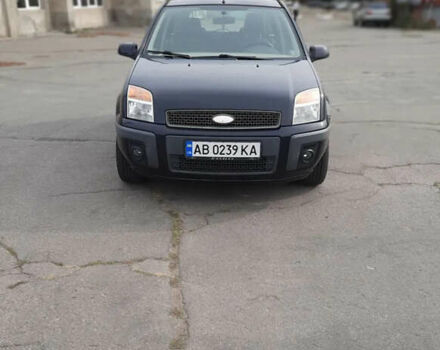 Синий Форд Фьюжн, объемом двигателя 1.39 л и пробегом 175 тыс. км за 3950 $, фото 4 на Automoto.ua
