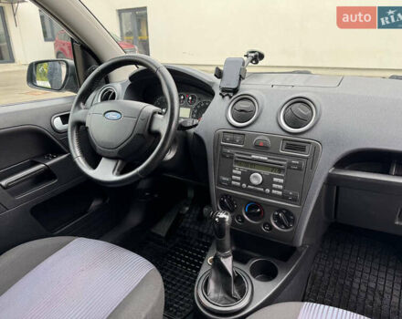 Синій Форд Фьюжен, об'ємом двигуна 1.6 л та пробігом 208 тис. км за 4200 $, фото 19 на Automoto.ua