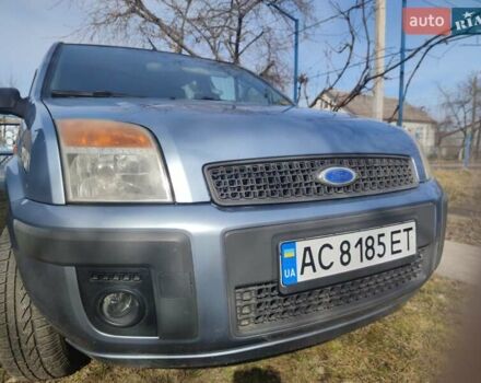 Синий Форд Фьюжн, объемом двигателя 1.6 л и пробегом 330 тыс. км за 4600 $, фото 1 на Automoto.ua