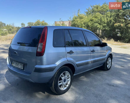 Синий Форд Фьюжн, объемом двигателя 0 л и пробегом 240 тыс. км за 4600 $, фото 4 на Automoto.ua