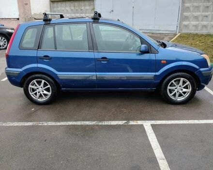 Синий Форд Фьюжн, объемом двигателя 1.39 л и пробегом 318 тыс. км за 3800 $, фото 5 на Automoto.ua