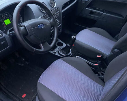 Синій Форд Фьюжен, об'ємом двигуна 1.4 л та пробігом 227 тис. км за 4500 $, фото 13 на Automoto.ua