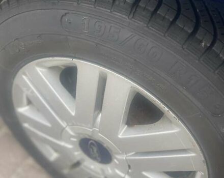 Форд Фьюжн 2007 в Тернополе на Automoto.ua Синий Форд Фьюжн, объемом двигателя 1.6 л и пробегом 251 тыс. км за 4250 $, фото 13 на Automoto.ua