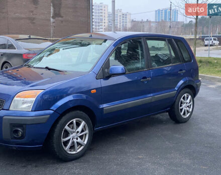 Синій Форд Фьюжен, об'ємом двигуна 1.4 л та пробігом 227 тис. км за 4500 $, фото 1 на Automoto.ua