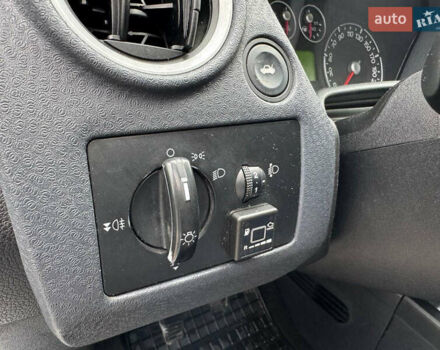 Синій Форд Фьюжен, об'ємом двигуна 1.6 л та пробігом 208 тис. км за 4200 $, фото 17 на Automoto.ua