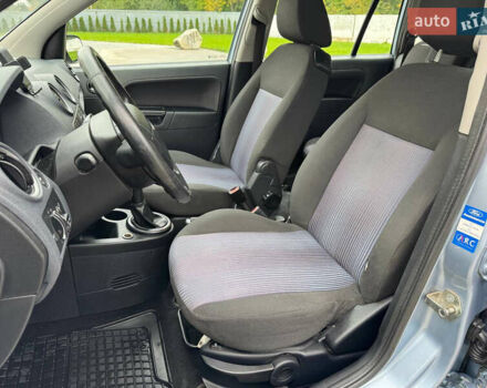 Синій Форд Фьюжен, об'ємом двигуна 1.6 л та пробігом 208 тис. км за 4200 $, фото 13 на Automoto.ua