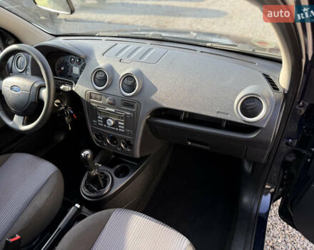 Синій Форд Фьюжен, об'ємом двигуна 1.4 л та пробігом 188 тис. км за 4900 $, фото 122 на Automoto.ua