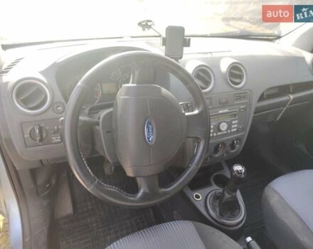 Синий Форд Фьюжн, объемом двигателя 1.6 л и пробегом 330 тыс. км за 4600 $, фото 8 на Automoto.ua