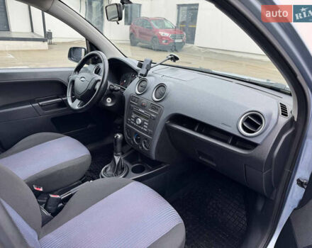 Синій Форд Фьюжен, об'ємом двигуна 1.6 л та пробігом 208 тис. км за 4200 $, фото 20 на Automoto.ua