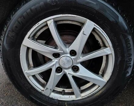 Синий Форд Фьюжн, объемом двигателя 1.39 л и пробегом 318 тыс. км за 3800 $, фото 9 на Automoto.ua