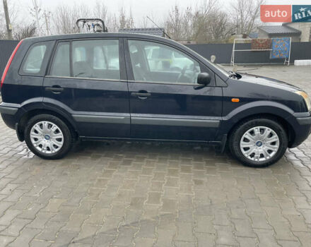 Синий Форд Фьюжн, объемом двигателя 1.4 л и пробегом 220 тыс. км за 4300 $, фото 5 на Automoto.ua