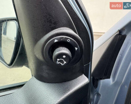 Синій Форд Фьюжен, об'ємом двигуна 1.6 л та пробігом 208 тис. км за 4200 $, фото 16 на Automoto.ua