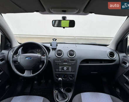 Синій Форд Фьюжен, об'ємом двигуна 1.6 л та пробігом 208 тис. км за 4200 $, фото 18 на Automoto.ua