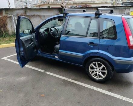 Синий Форд Фьюжн, объемом двигателя 1.39 л и пробегом 318 тыс. км за 3800 $, фото 2 на Automoto.ua