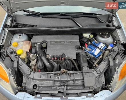 Синій Форд Фьюжен, об'ємом двигуна 1.6 л та пробігом 208 тис. км за 4200 $, фото 24 на Automoto.ua