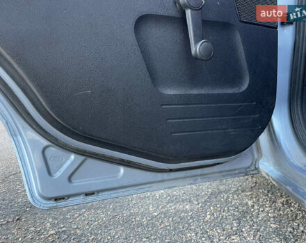 Синій Форд Фьюжен, об'ємом двигуна 1.6 л та пробігом 167 тис. км за 4200 $, фото 14 на Automoto.ua