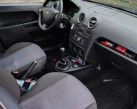 Синий Форд Фьюжн, объемом двигателя 1.39 л и пробегом 318 тыс. км за 3800 $, фото 18 на Automoto.ua