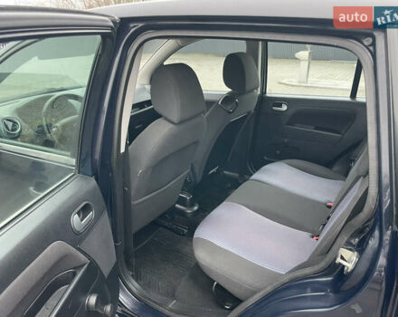 Синий Форд Фьюжн, объемом двигателя 1.4 л и пробегом 220 тыс. км за 4300 $, фото 16 на Automoto.ua