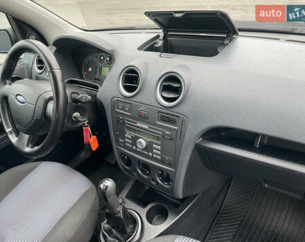 Синий Форд Фьюжн, объемом двигателя 1.4 л и пробегом 220 тыс. км за 4300 $, фото 22 на Automoto.ua