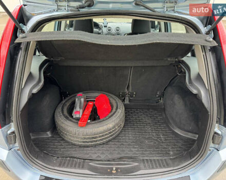 Синій Форд Фьюжен, об'ємом двигуна 1.6 л та пробігом 208 тис. км за 4200 $, фото 25 на Automoto.ua