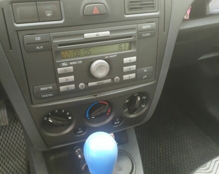 Синий Форд Фьюжн, объемом двигателя 1.4 л и пробегом 250 тыс. км за 3200 $, фото 4 на Automoto.ua