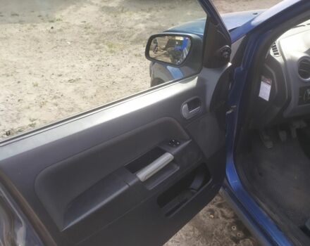 Синий Форд Фьюжн, объемом двигателя 1.4 л и пробегом 250 тыс. км за 3200 $, фото 6 на Automoto.ua