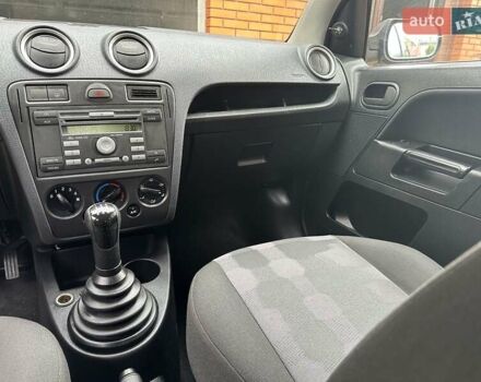 Синій Форд Фьюжен, об'ємом двигуна 1.4 л та пробігом 230 тис. км за 5700 $, фото 21 на Automoto.ua
