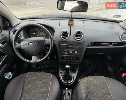 Синій Форд Фьюжен, об'ємом двигуна 1.4 л та пробігом 201 тис. км за 4350 $, фото 10 на Automoto.ua