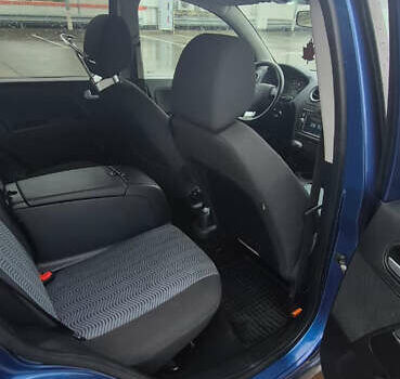 Синій Форд Фьюжен, об'ємом двигуна 1.6 л та пробігом 194 тис. км за 6800 $, фото 13 на Automoto.ua