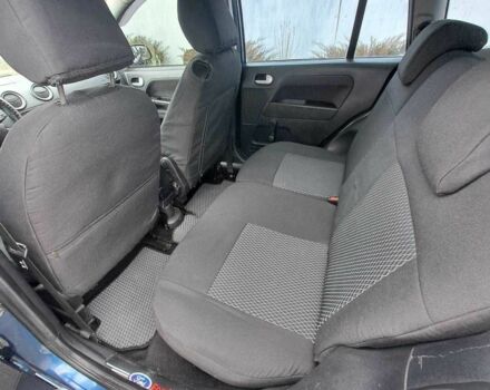 Синій Форд Фьюжен, об'ємом двигуна 1.4 л та пробігом 236 тис. км за 4300 $, фото 5 на Automoto.ua