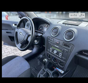 Синий Форд Фьюжн, объемом двигателя 1.4 л и пробегом 250 тыс. км за 4500 $, фото 15 на Automoto.ua