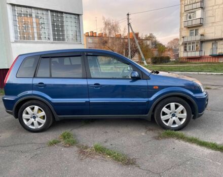 Синий Форд Фьюжн, объемом двигателя 1.6 л и пробегом 179 тыс. км за 5500 $, фото 1 на Automoto.ua