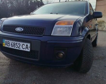 Синій Форд Фьюжен, об'ємом двигуна 1.4 л та пробігом 193 тис. км за 4700 $, фото 1 на Automoto.ua