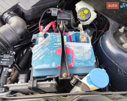 Синій Форд Фьюжен, об'ємом двигуна 1.4 л та пробігом 193 тис. км за 4700 $, фото 15 на Automoto.ua