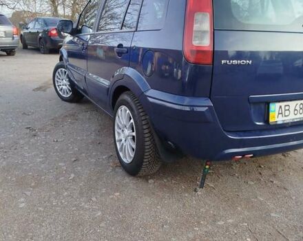 Синій Форд Фьюжен, об'ємом двигуна 1.4 л та пробігом 193 тис. км за 4700 $, фото 9 на Automoto.ua