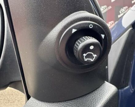 Синий Форд Фьюжн, объемом двигателя 1.39 л и пробегом 160 тыс. км за 4900 $, фото 24 на Automoto.ua