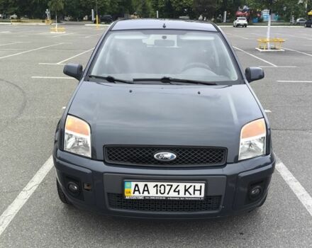 Синий Форд Фьюжн, объемом двигателя 0 л и пробегом 212 тыс. км за 5500 $, фото 1 на Automoto.ua