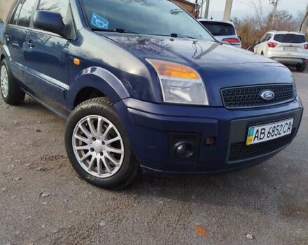 Синій Форд Фьюжен, об'ємом двигуна 1.4 л та пробігом 193 тис. км за 4700 $, фото 4 на Automoto.ua