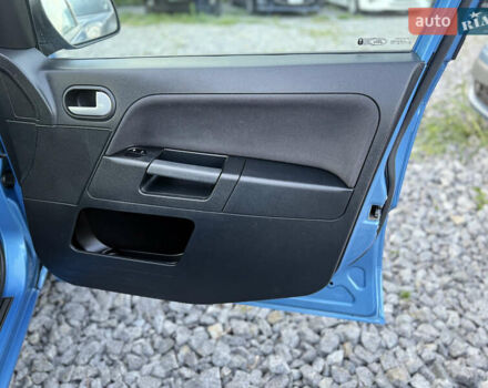 Синій Форд Фьюжен, об'ємом двигуна 1.4 л та пробігом 171 тис. км за 6750 $, фото 19 на Automoto.ua