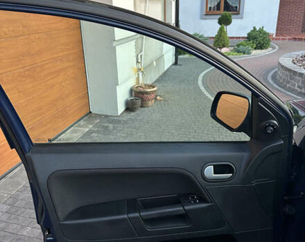 Синий Форд Фьюжн, объемом двигателя 1.6 л и пробегом 137 тыс. км за 5600 $, фото 9 на Automoto.ua