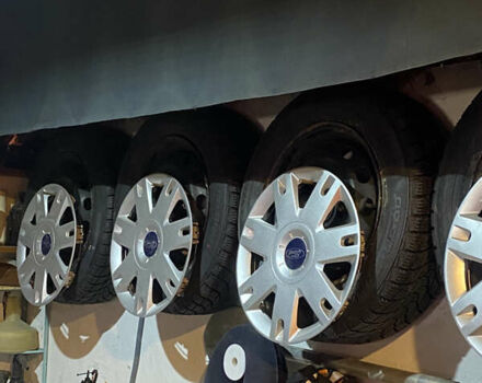 Синий Форд Фьюжн, объемом двигателя 1.4 л и пробегом 48 тыс. км за 7500 $, фото 15 на Automoto.ua