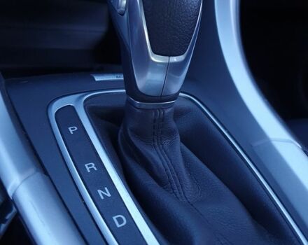 Синий Форд Фьюжн, объемом двигателя 2 л и пробегом 268 тыс. км за 9000 $, фото 4 на Automoto.ua