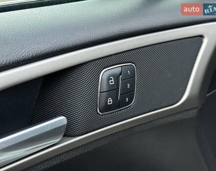 Синий Форд Фьюжн, объемом двигателя 2 л и пробегом 177 тыс. км за 12540 $, фото 12 на Automoto.ua