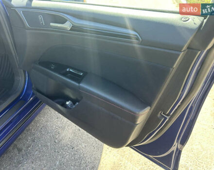 Форд Фьюжн 2015 в Киеве на Automoto.ua Синий Форд Фьюжн, объемом двигателя 2.49 л и пробегом 236 тыс. км за 9750 $, фото 16 на Automoto.ua