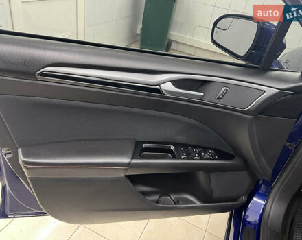 Синий Форд Фьюжн, объемом двигателя 2.49 л и пробегом 191 тыс. км за 9900 $, фото 13 на Automoto.ua