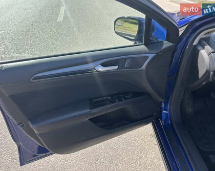 Форд Фьюжн 2015 в Киеве на Automoto.ua Синий Форд Фьюжн, объемом двигателя 2.49 л и пробегом 236 тыс. км за 9750 $, фото 18 на Automoto.ua