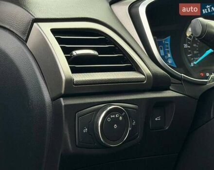 Синій Форд Фьюжен, об'ємом двигуна 2 л та пробігом 156 тис. км за 12950 $, фото 20 на Automoto.ua